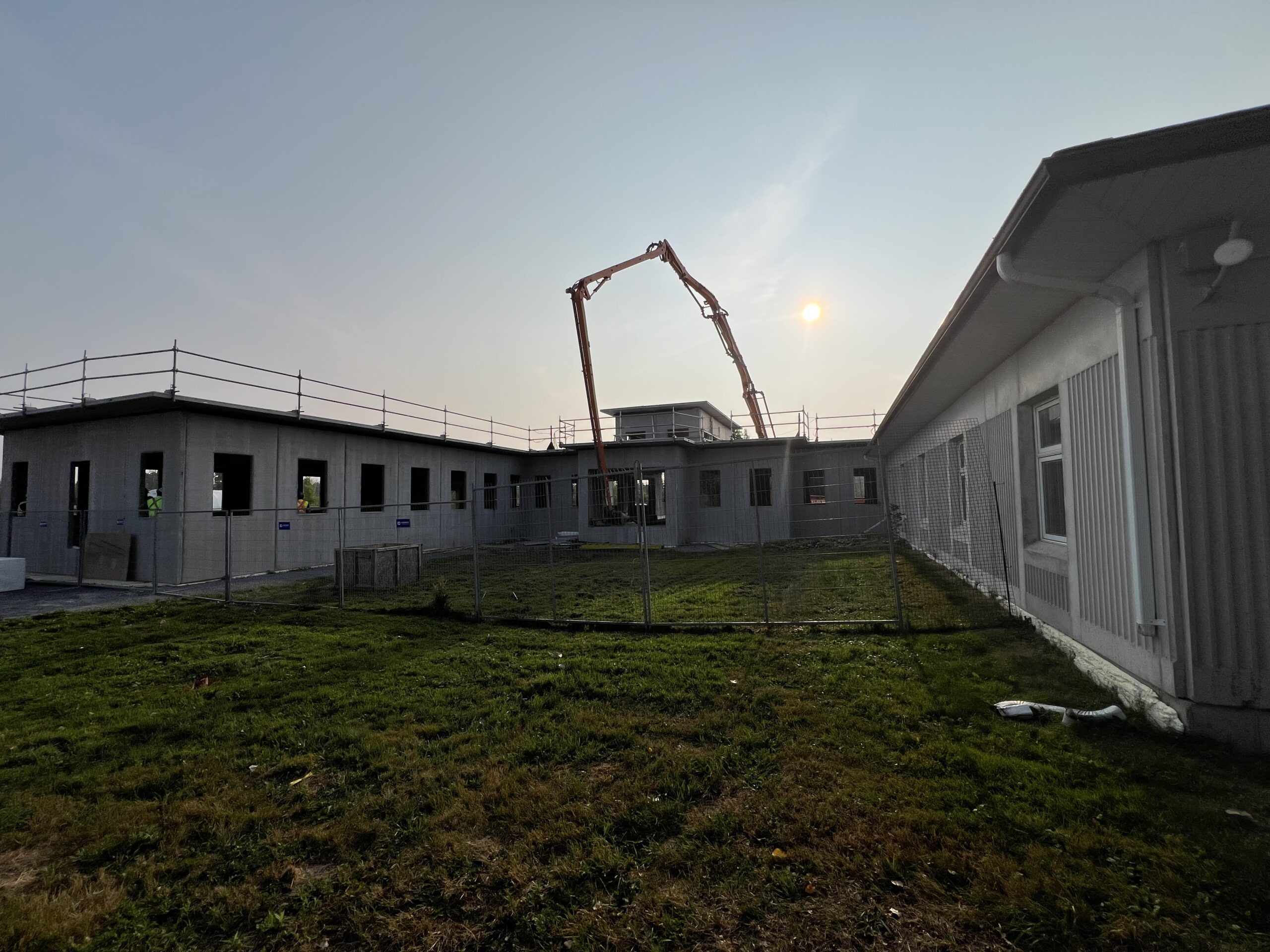 Natural wall and enclosure work progressing at the Lodestar corporate office
